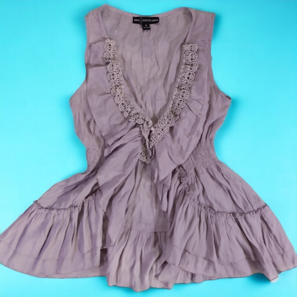 Gemstone Lavender Blouse Size M 2-Button Design